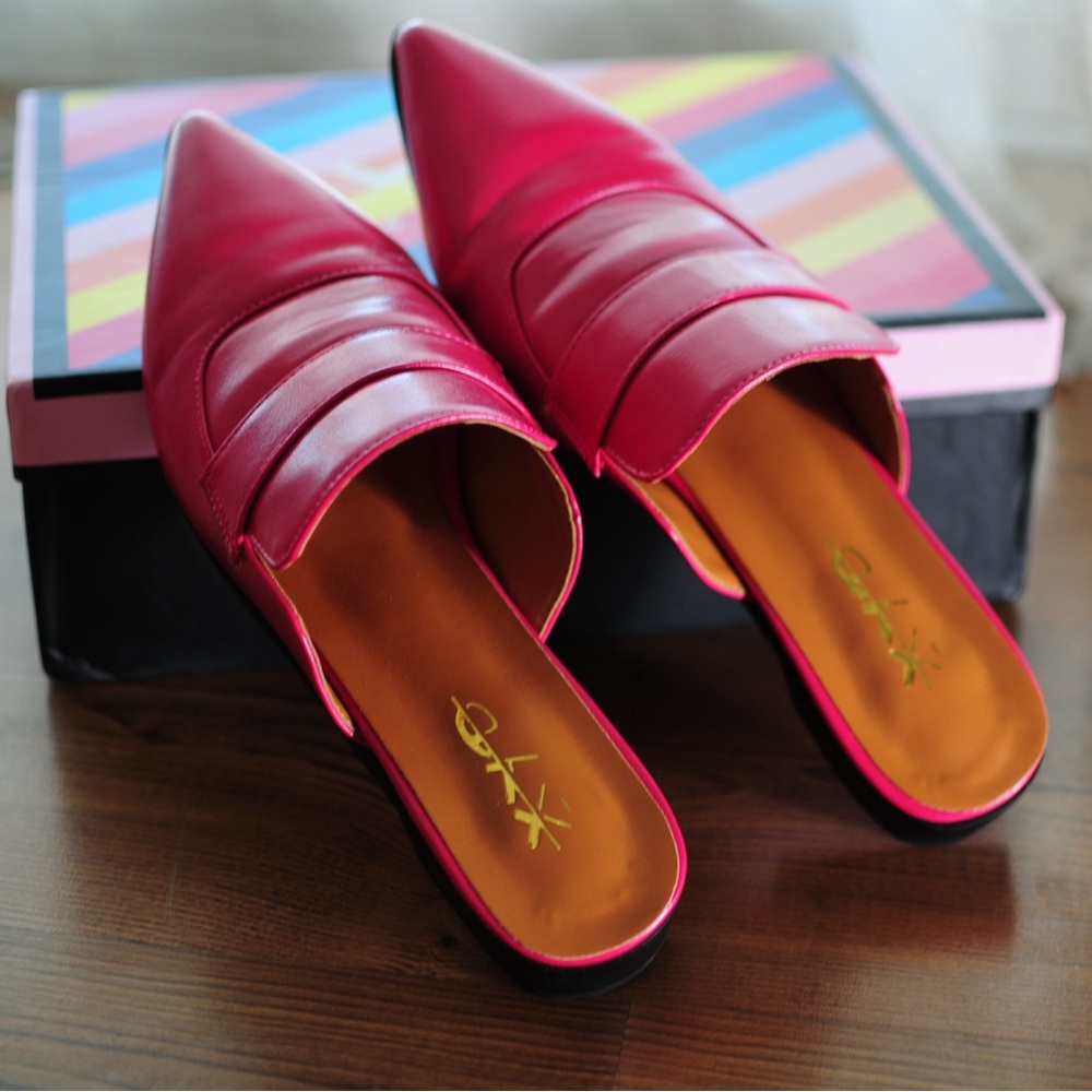 Slip on hot pink 9.5